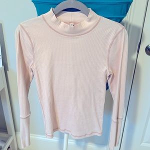 Free people turtleneck in pink size M